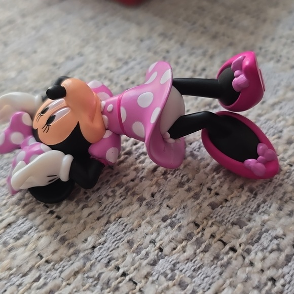 HALLMARK DISNEY PINK POLKA-DOT MINNIE MOUSE CHRISTMAS TREE ORNAMENT - Picture 7 of 9